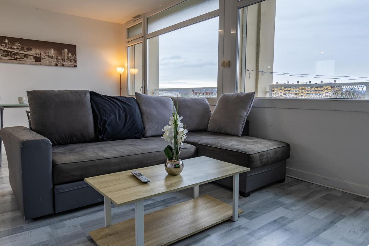 Cap Sud - 53M2- Vue Pyrenees- Hypercentre-Wifi Fibre -Nouvelle Literie Apartment Tarbes Exterior photo