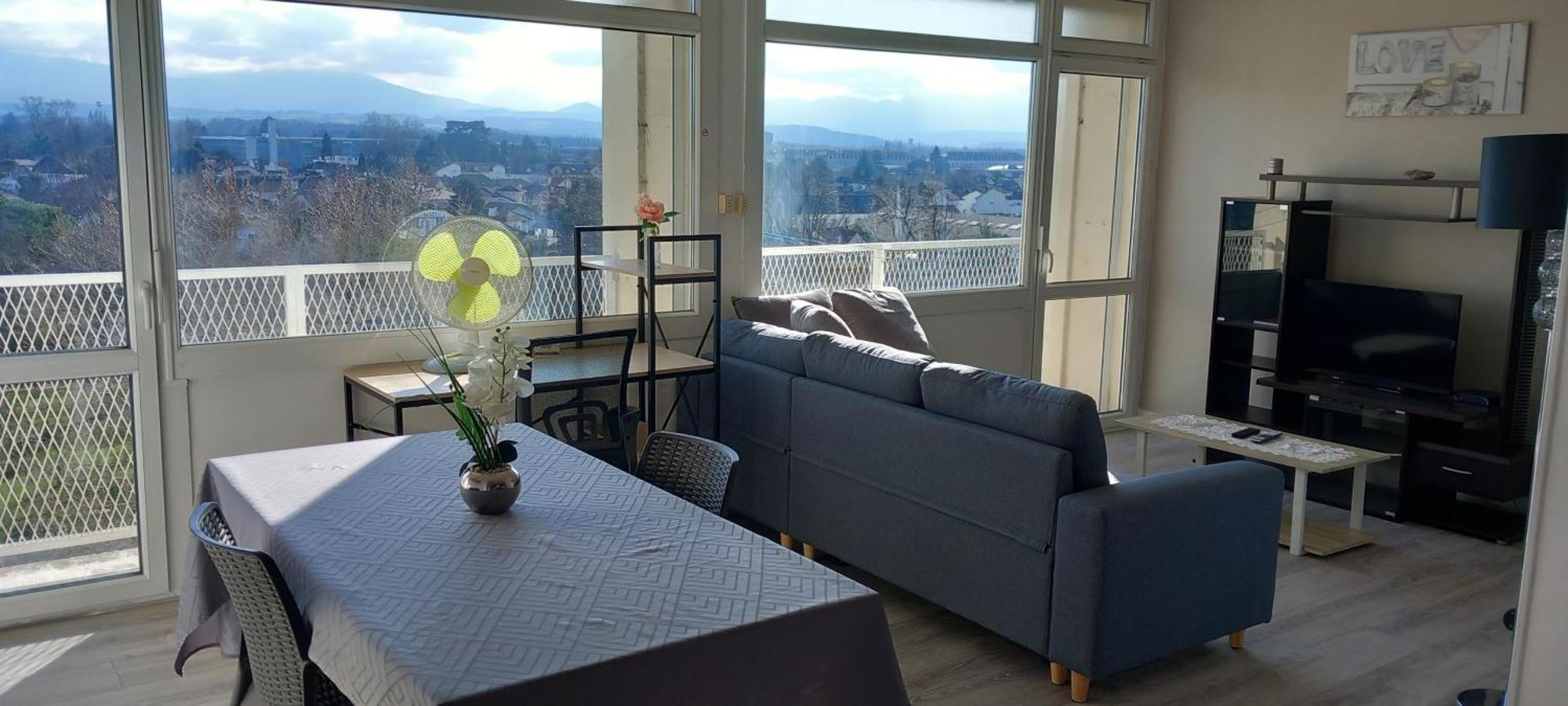 Cap Sud - 53M2- Vue Pyrenees- Hypercentre-Wifi Fibre -Nouvelle Literie Apartment Tarbes Exterior photo